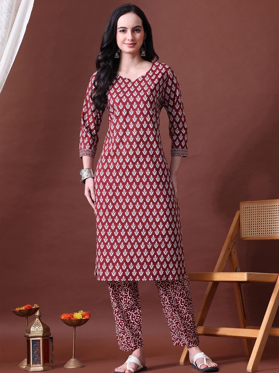 MEERA FAB Women Maroon Floral Printed Regular Thread Work Pure Cotton Kurta with Trousers & With Dupatta thumbnail 6