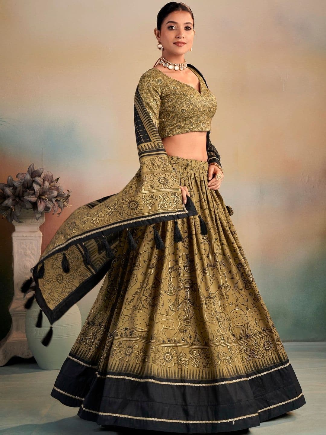 SOURAGYA Embroidered Kalamkari Semi-Stitched Lehenga & Blouse With Dupatta thumbnail 3