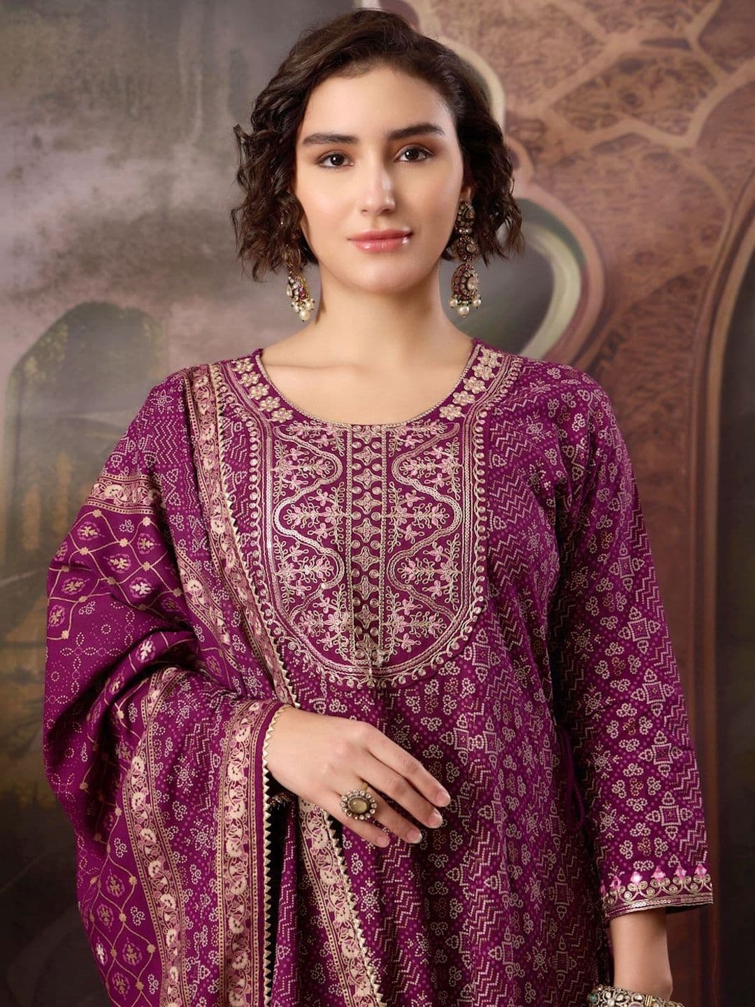 House of Pataudi Festive Bandhani Embroidered Anarkali Kurta With Trousers & Dupatta thumbnail 5