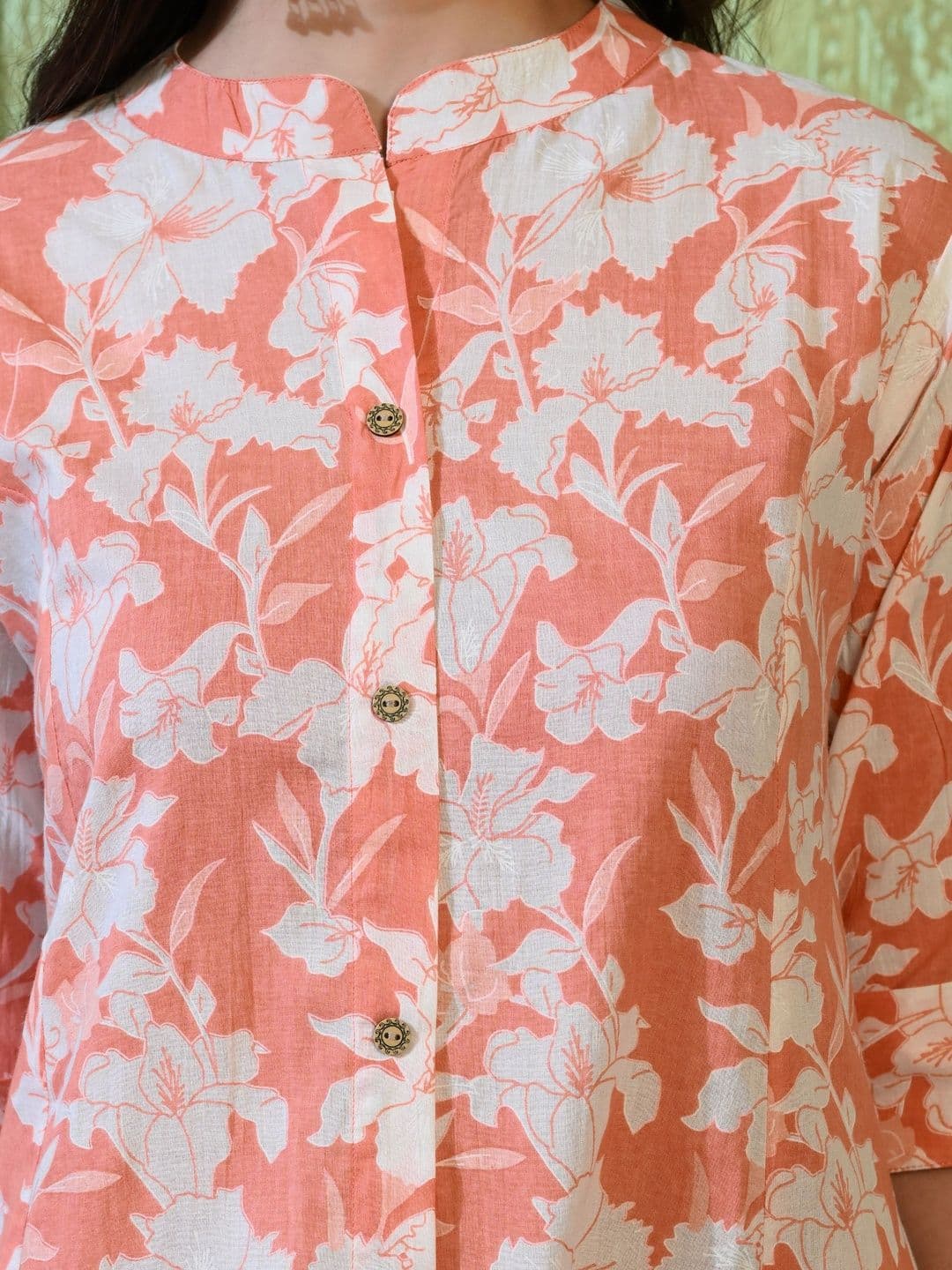 Tulsiram Women Floral Printed Floral Kurta thumbnail 2
