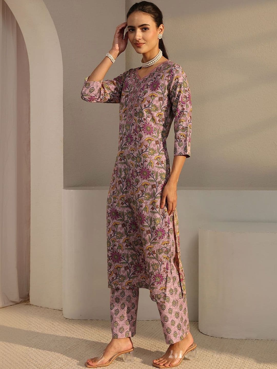 Gerua By Libas Libas Pink Floral Printed Straight Suit Set with Dupatta thumbnail 6
