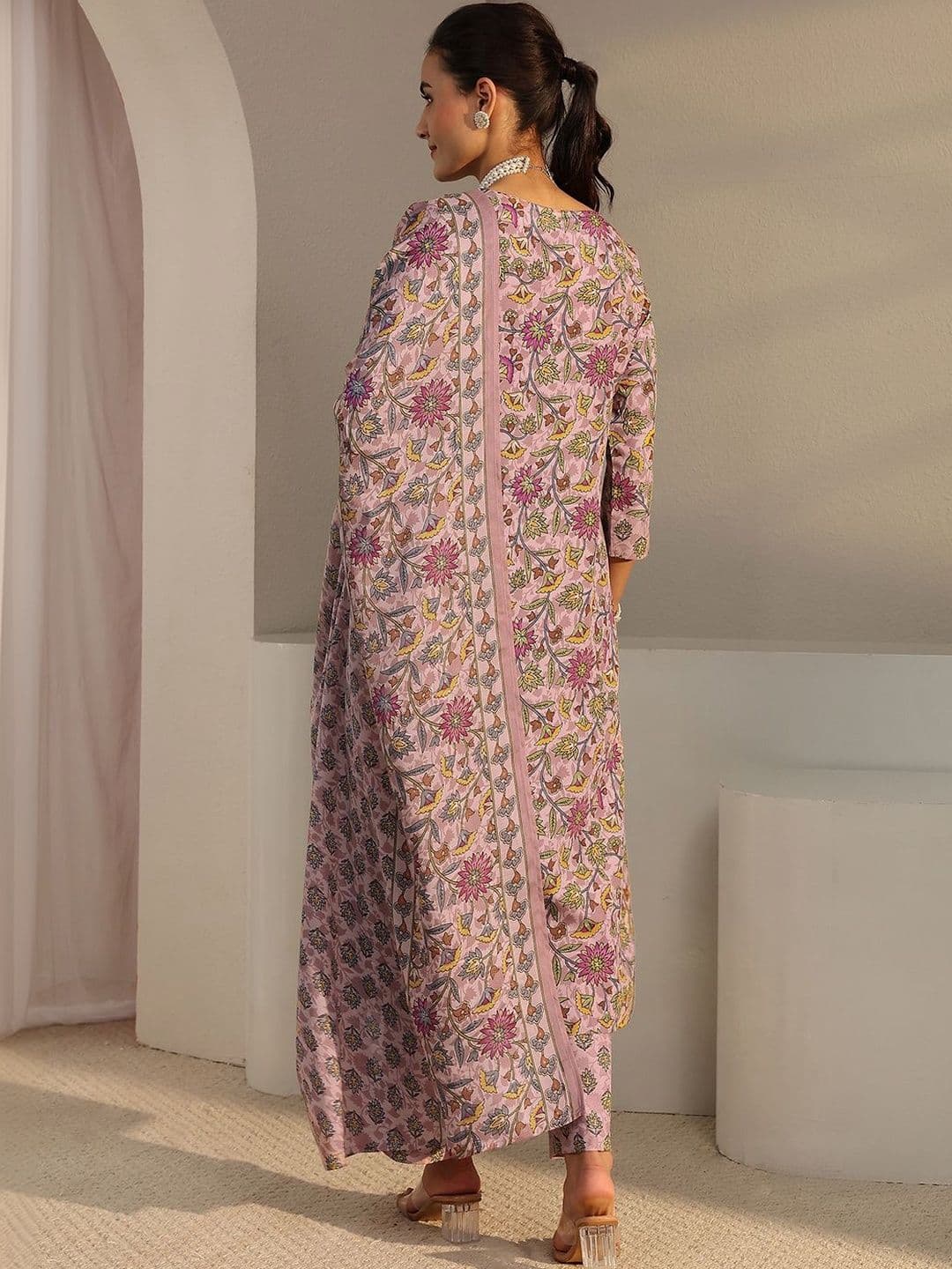 Gerua By Libas Libas Pink Floral Printed Straight Suit Set with Dupatta thumbnail 3
