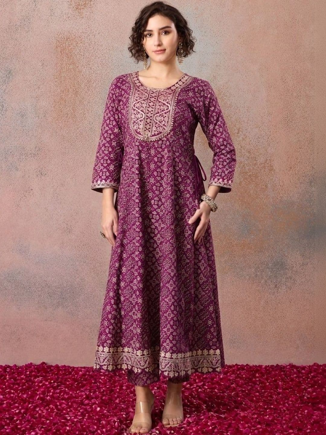 House of Pataudi Festive Bandhani Embroidered Anarkali Kurta With Trousers & Dupatta thumbnail 6