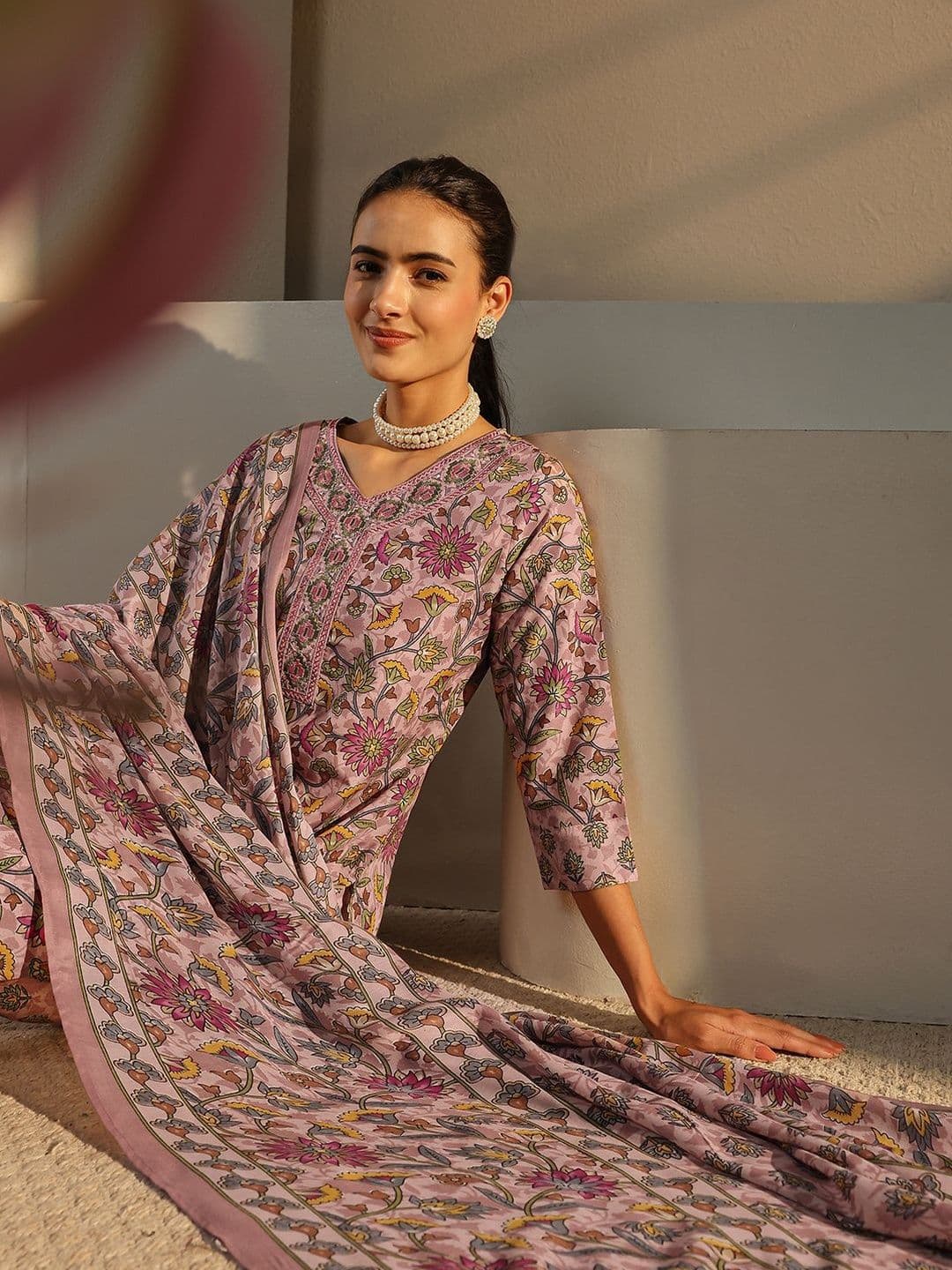 Gerua By Libas Libas Pink Floral Printed Straight Suit Set with Dupatta thumbnail 7
