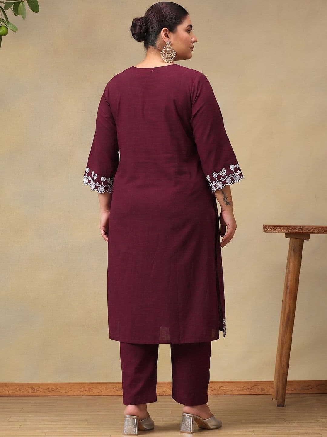 Bani Women Women Ethnic Motifs Embroidered Regular Thread Work Pure Cotton Kurta with Trousers thumbnail 5