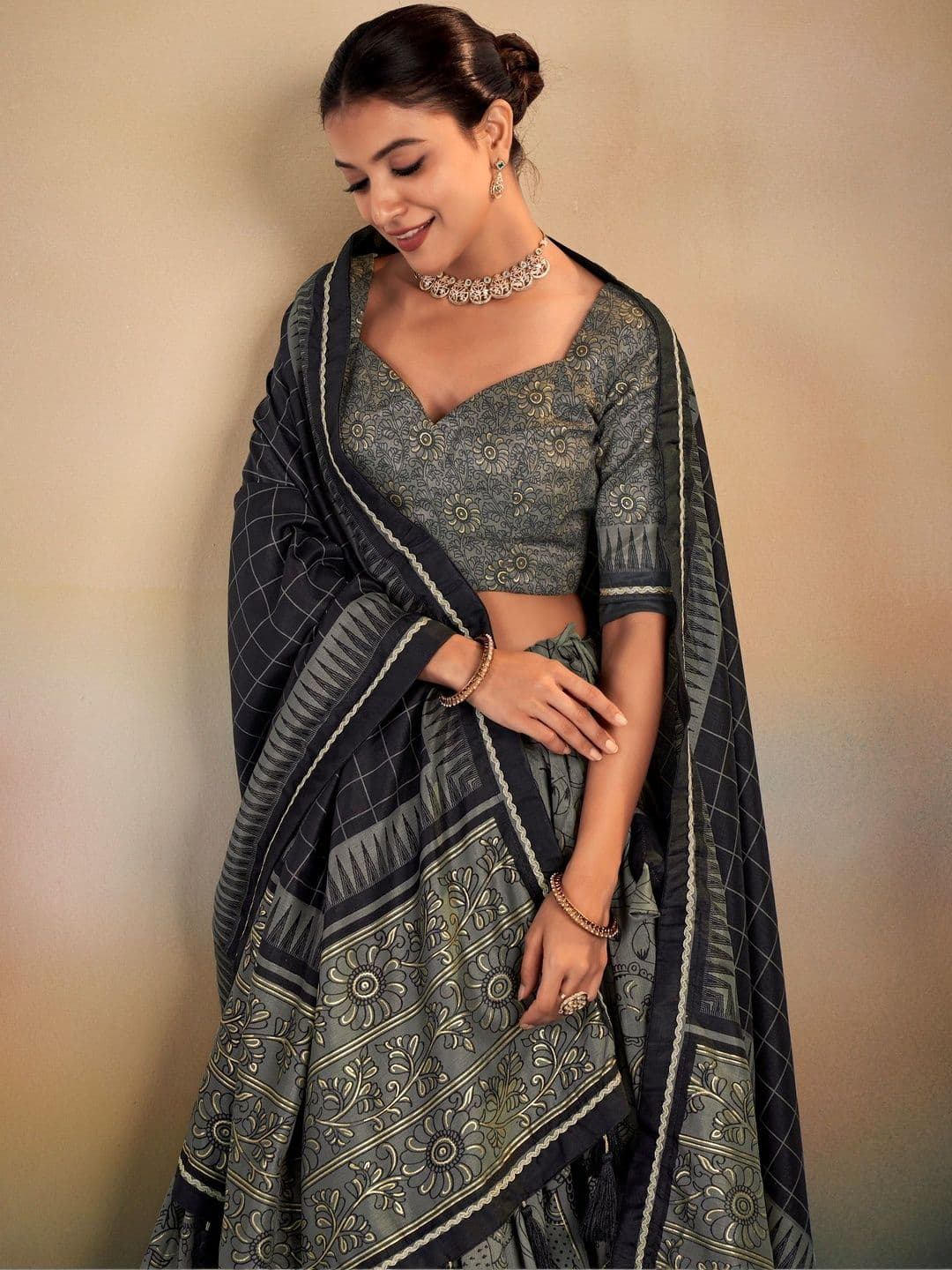 SOURAGYA Embroidered Kalamkari Semi-Stitched Lehenga & Blouse With Dupatta thumbnail 3