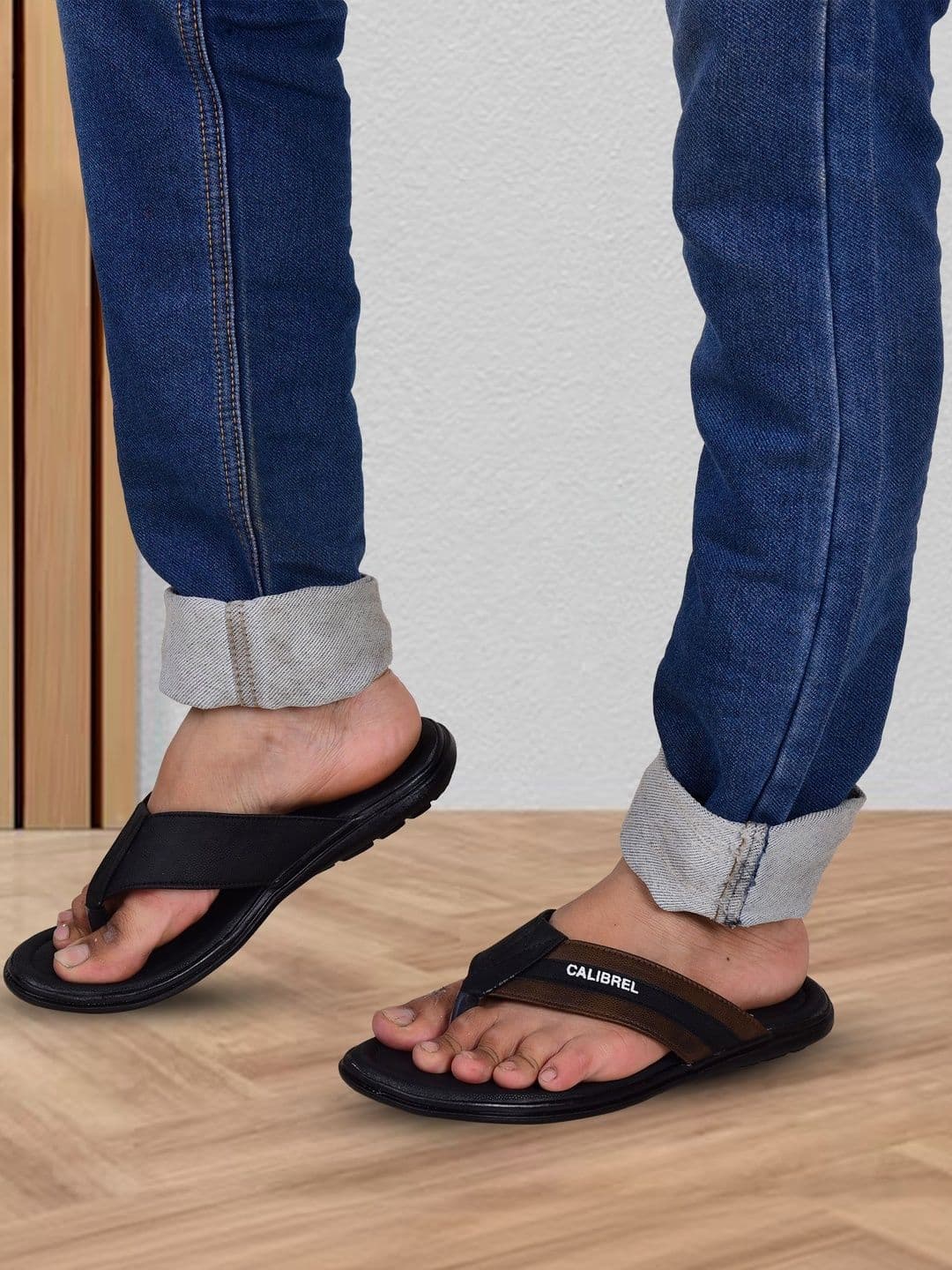 CALIBREL Men Colourblocked Thong Flip-Flops thumbnail 4