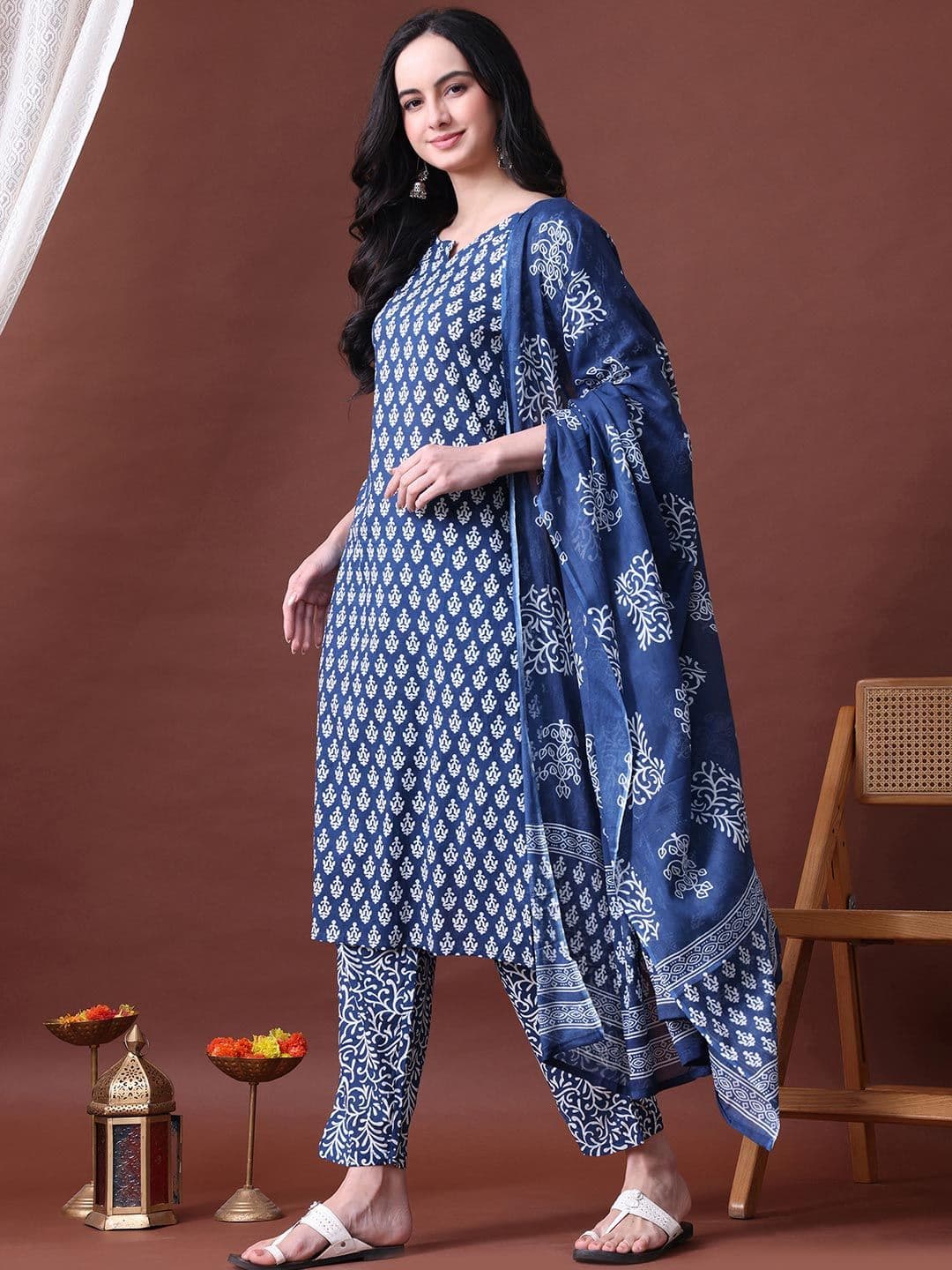MEERA FAB Floral Printed Pure Cotton Kurta With Palazzo & Dupatta thumbnail 4