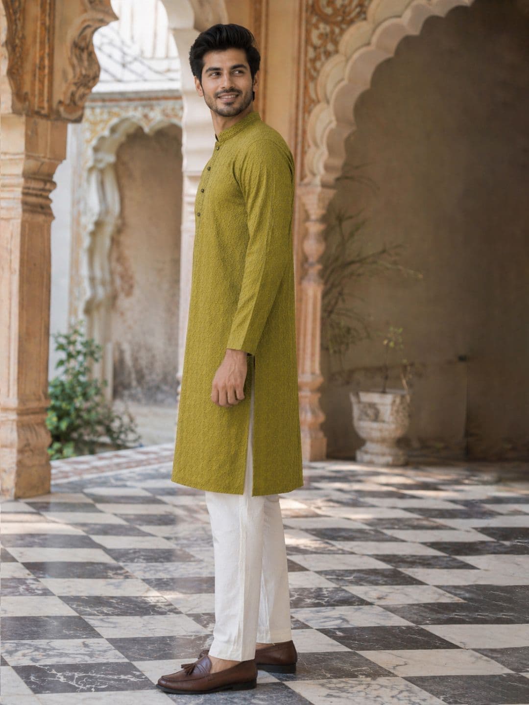 House of Pataudi Woven Design Mandarin Collar Chikankari Straight Kurta thumbnail 2