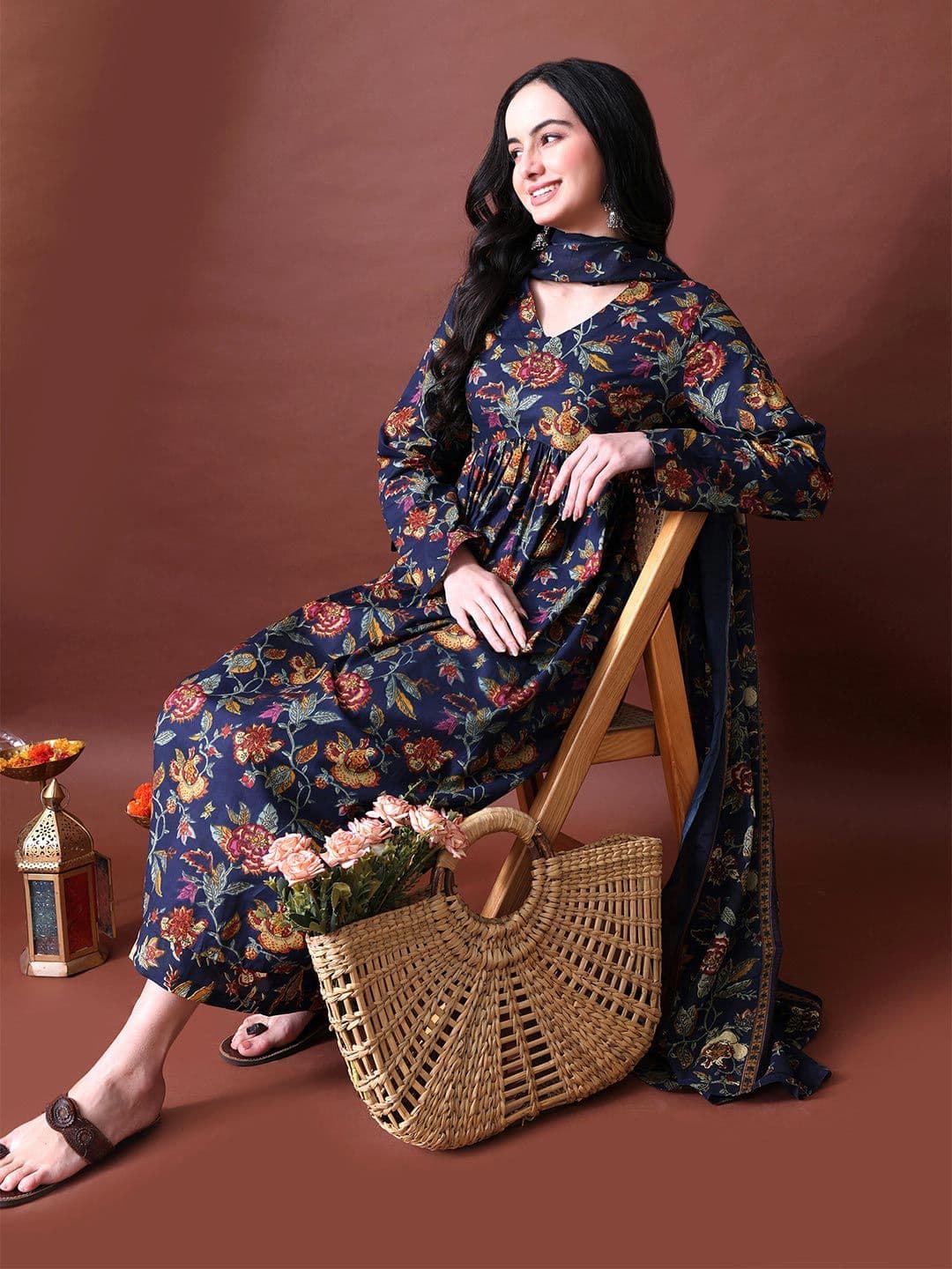 MEERA FAB Women Floral Printed Regular Pure Cotton Kurta with Trousers & With Dupatta - view 1