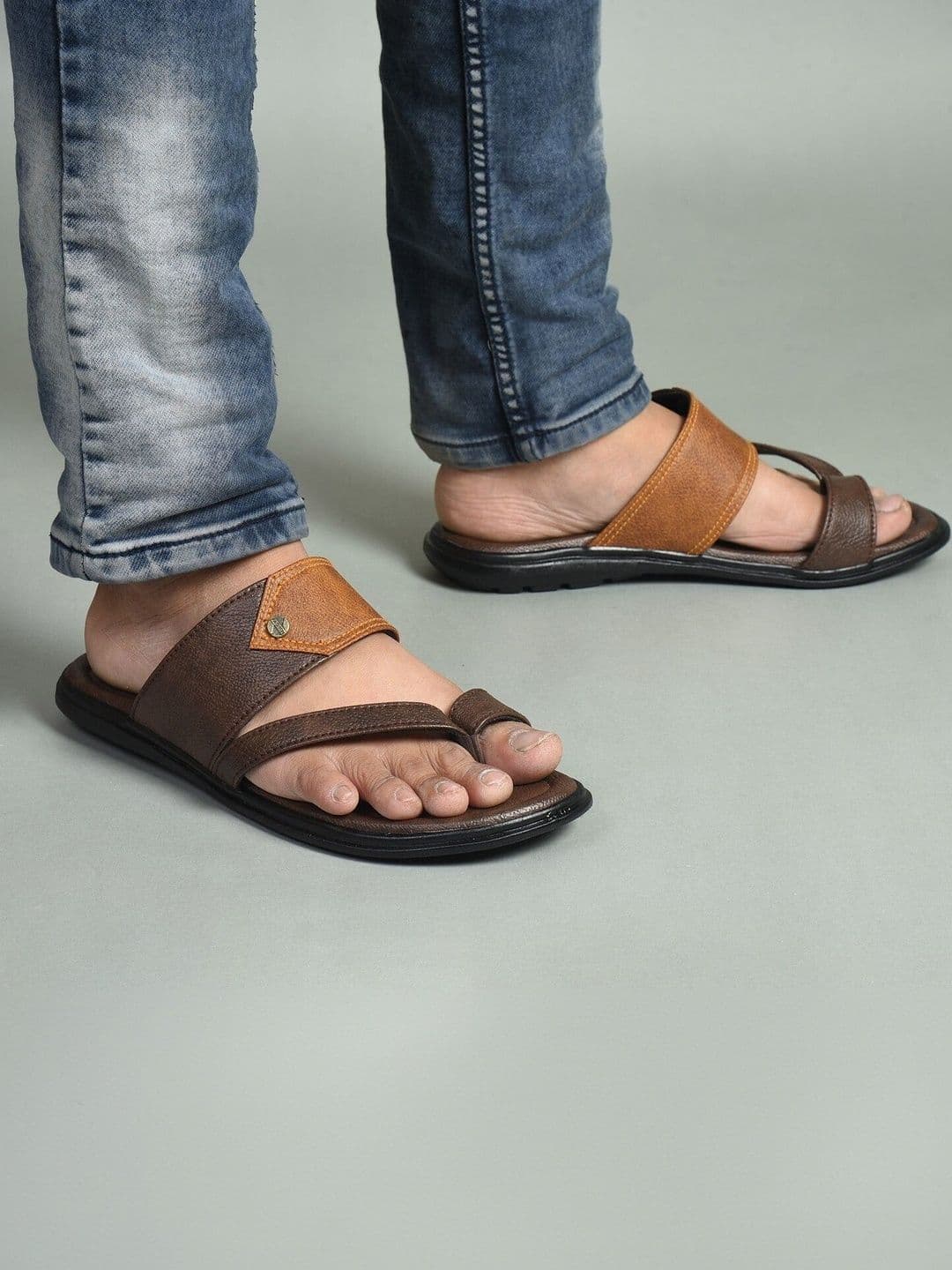 CALIBREL Men Colourblocked Thong Flip-Flops - view 1
