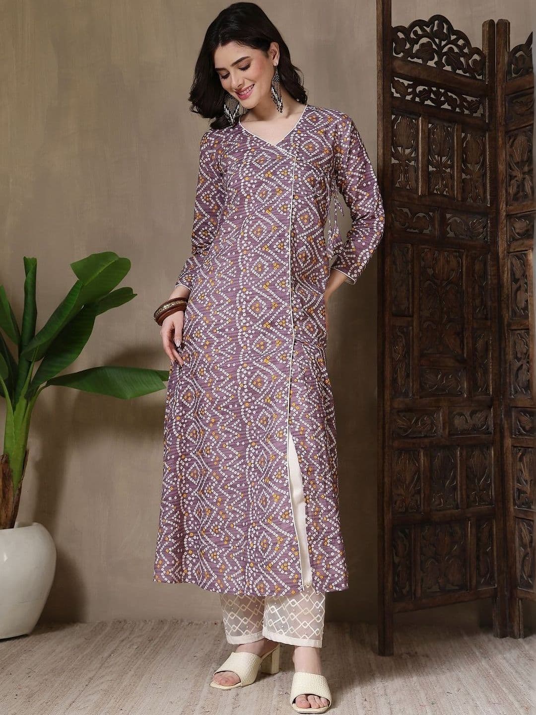 Kalphem Women Bandhani Printed Anarkali Kurta thumbnail 2
