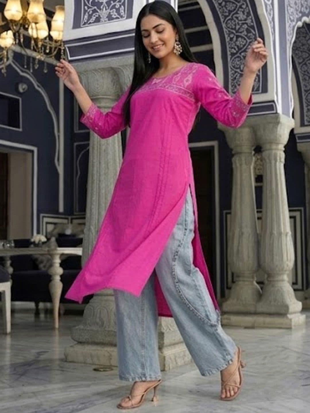Varanga Women Ethnic Motifs Embroidered Daily Cotton Straight Kurta thumbnail 2