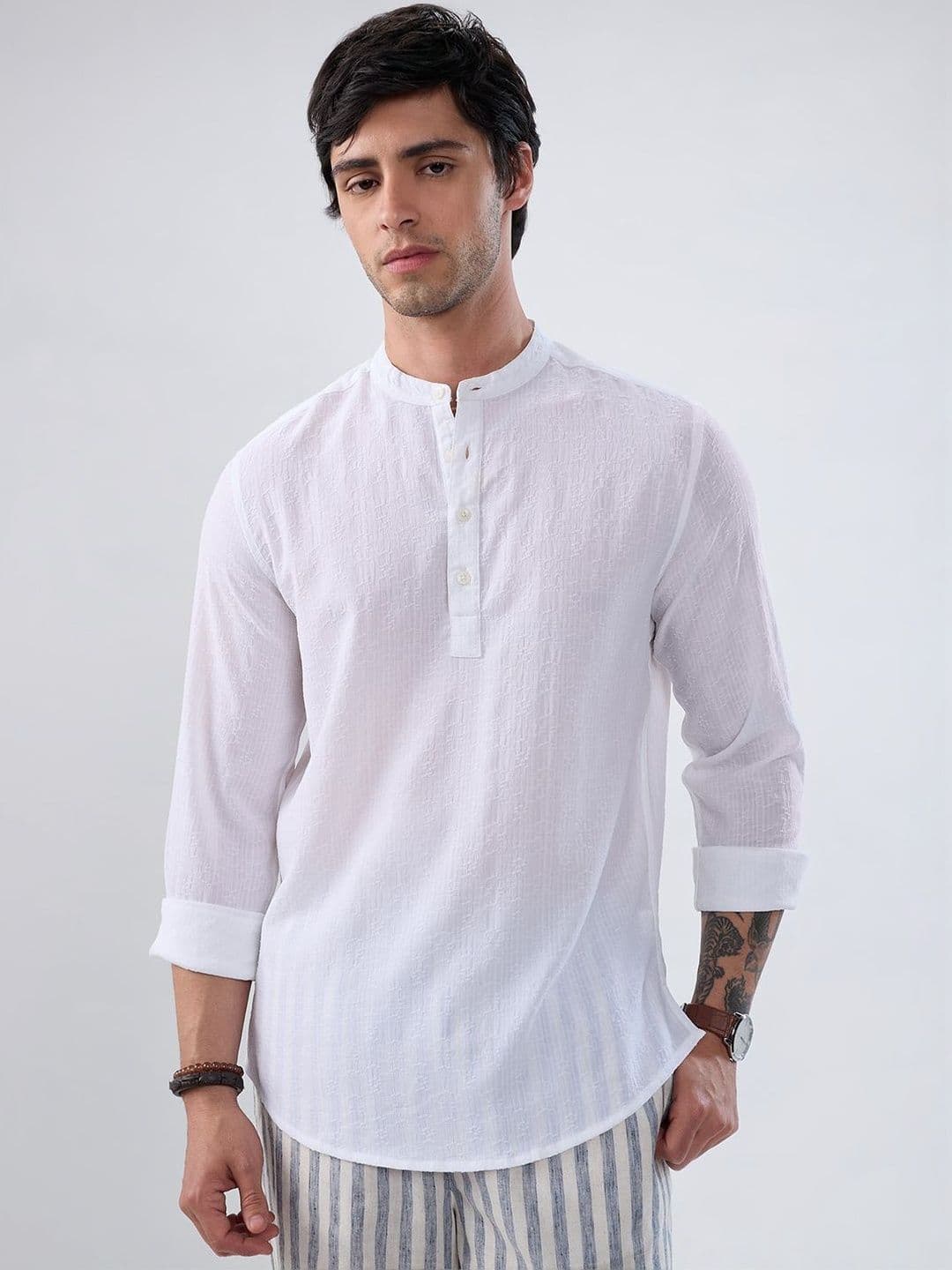 VASTRADO White Fine Weave Jacquard Kurta - view 1