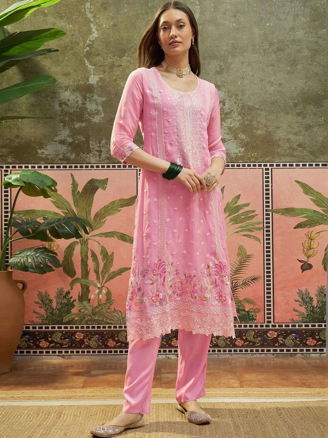 Sangria Women Kurta Sets thumbnail 6