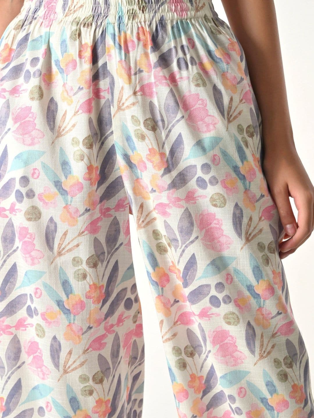 BAESD Women Floral Printed Flared Palazzos thumbnail 2