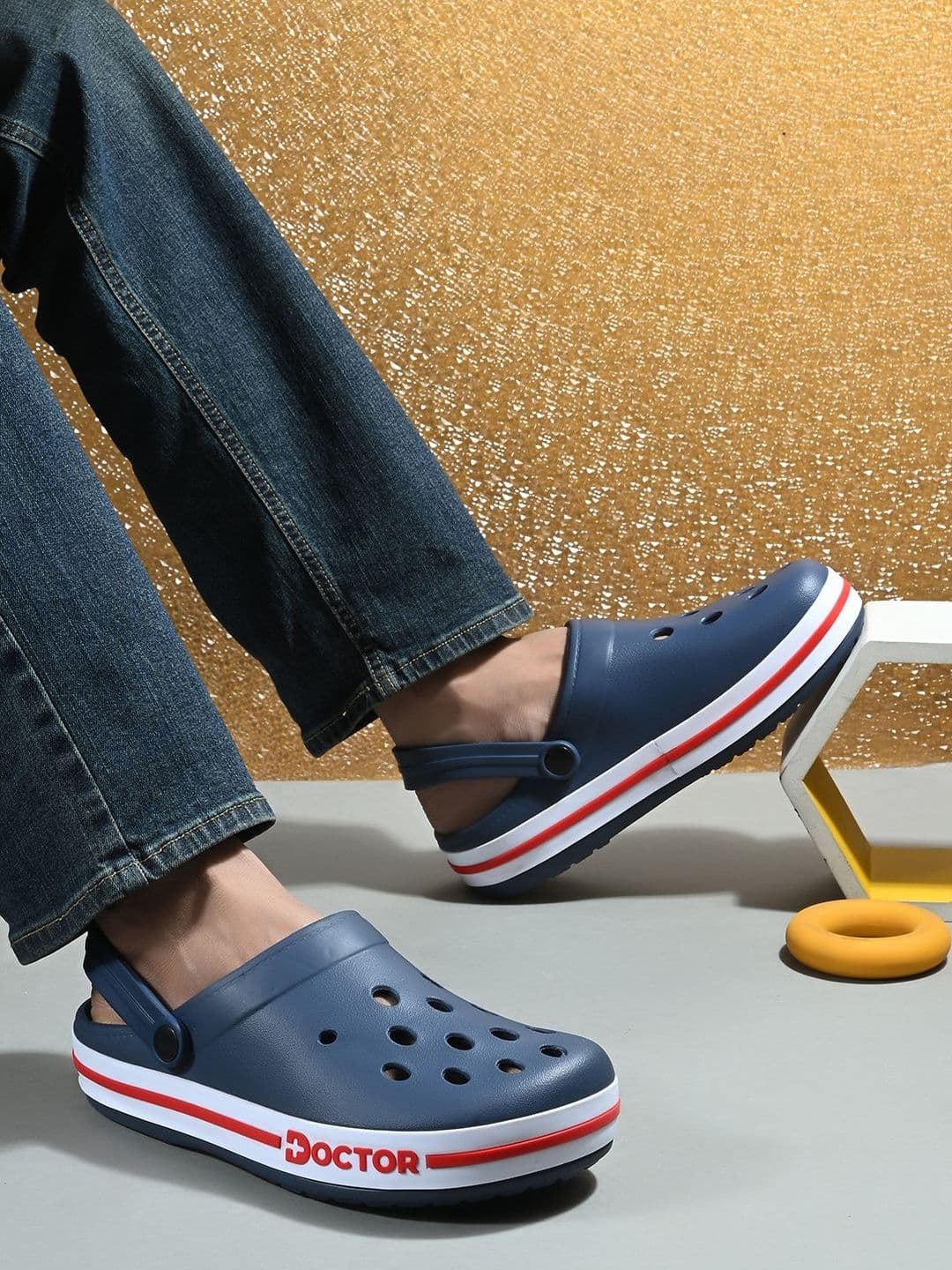 DOCTOR FEEL SOFT Men Colourblocked Clogs - view 1