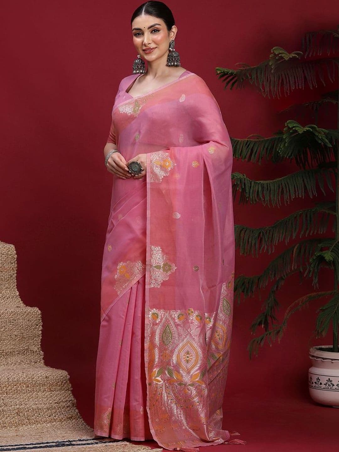 AMRAANA Ethnic Motifs Zari Pure Linen Handloom Saree - view 1