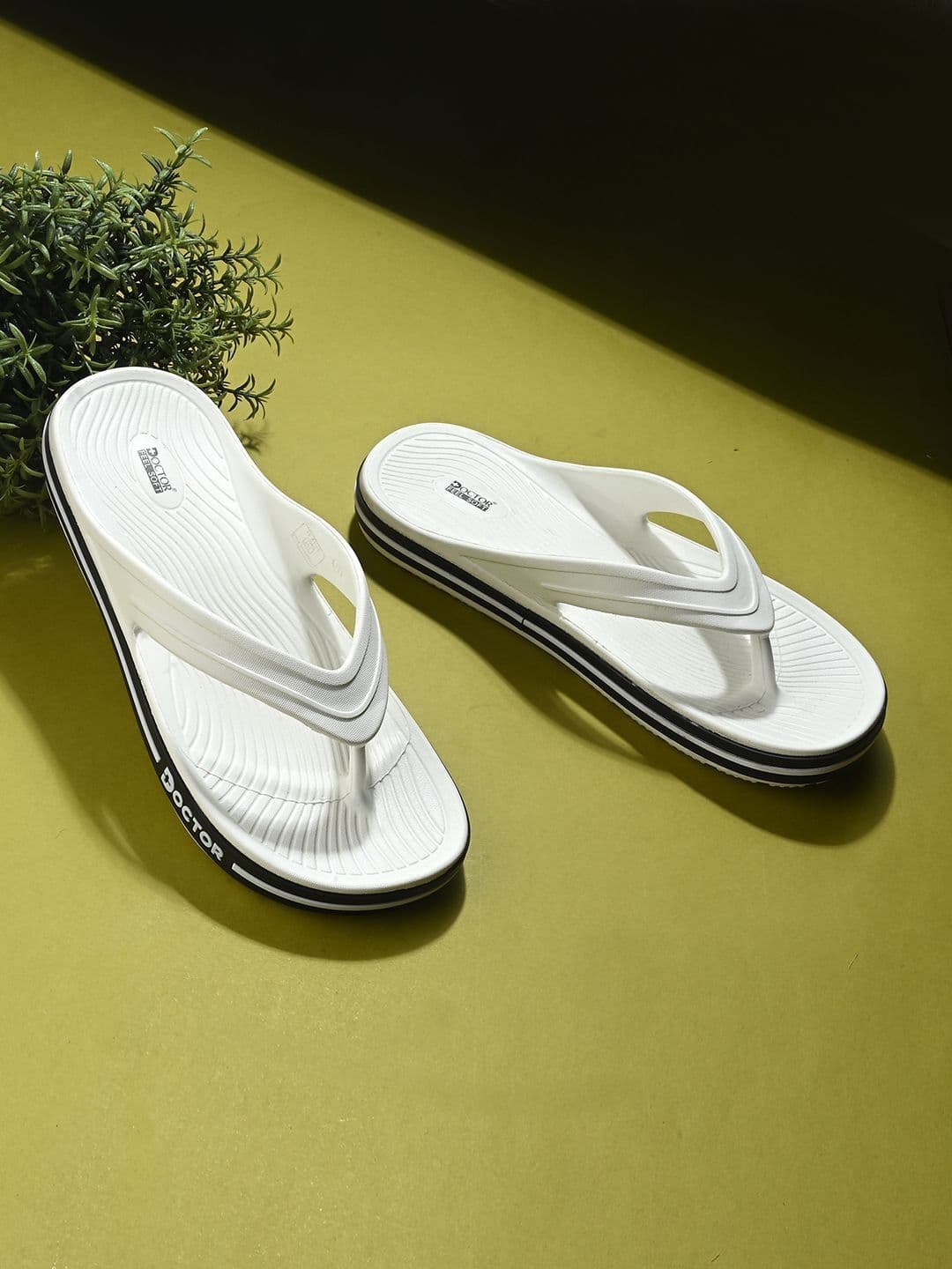 DOCTOR FEEL SOFT Men Striped Thong Flip-Flops thumbnail 5