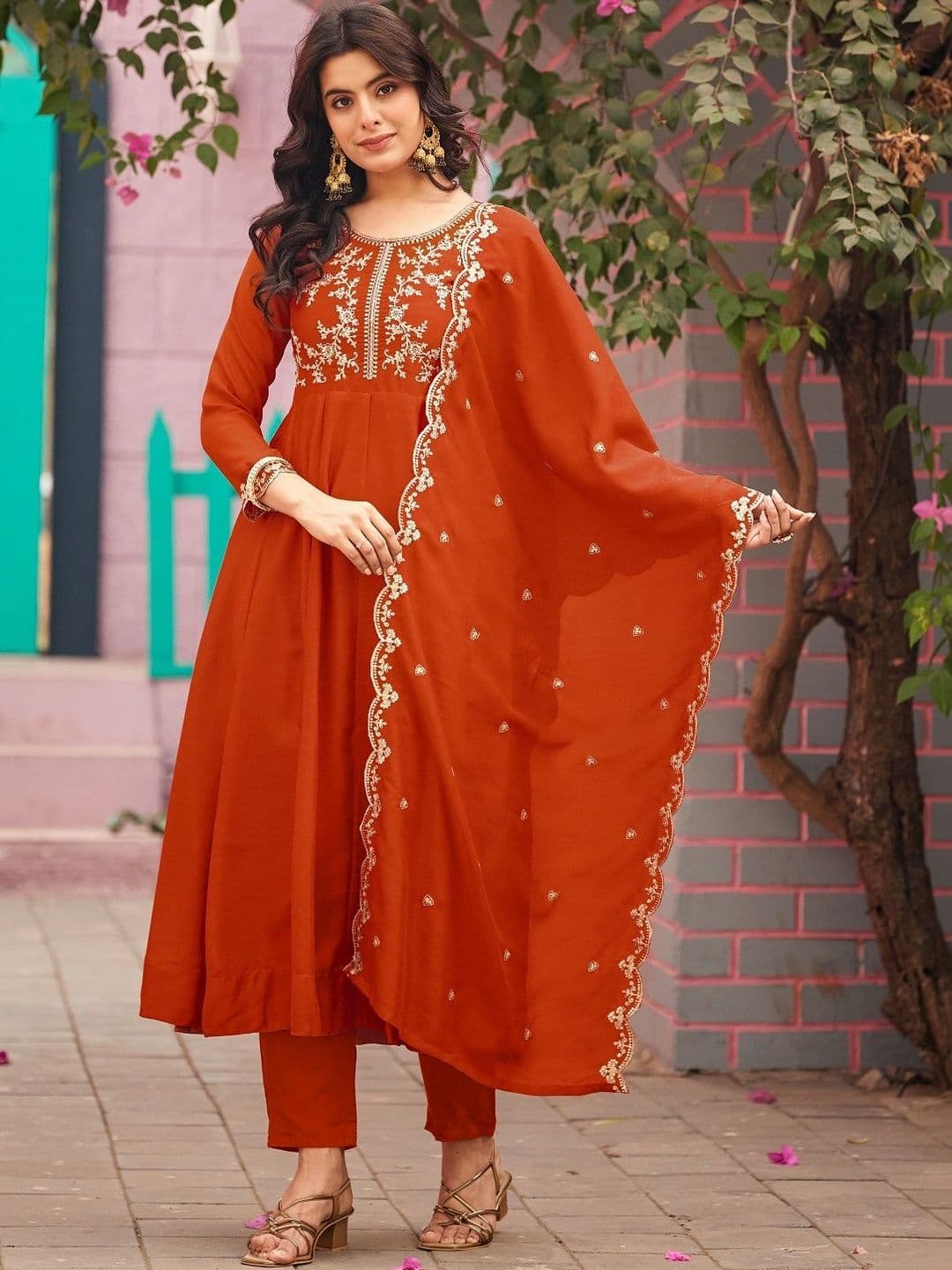 HERE&NOW Women Ethnic Motifs Embroidered Empire Thread Work Kurta with Trousers & With Dupatta - view 1