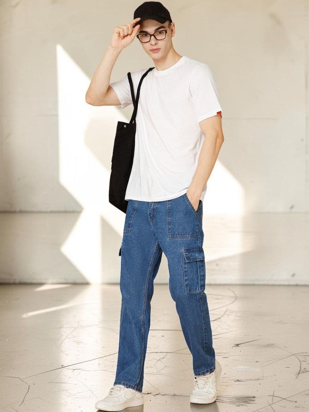 The Roadster Lifestyle Co Men Mid-Rise Straight Fit Jeans thumbnail 6