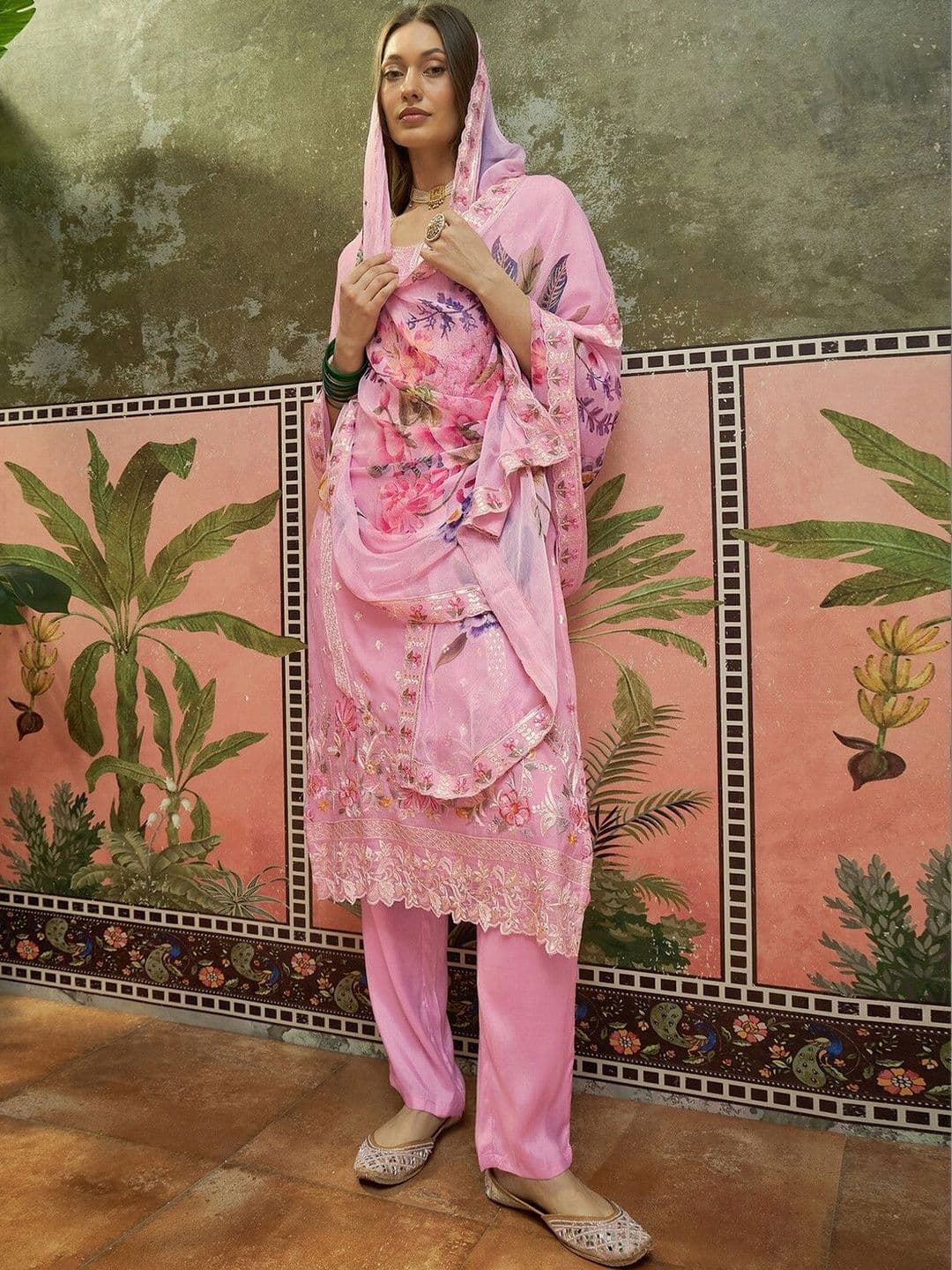 Sangria Women Kurta Sets thumbnail 7