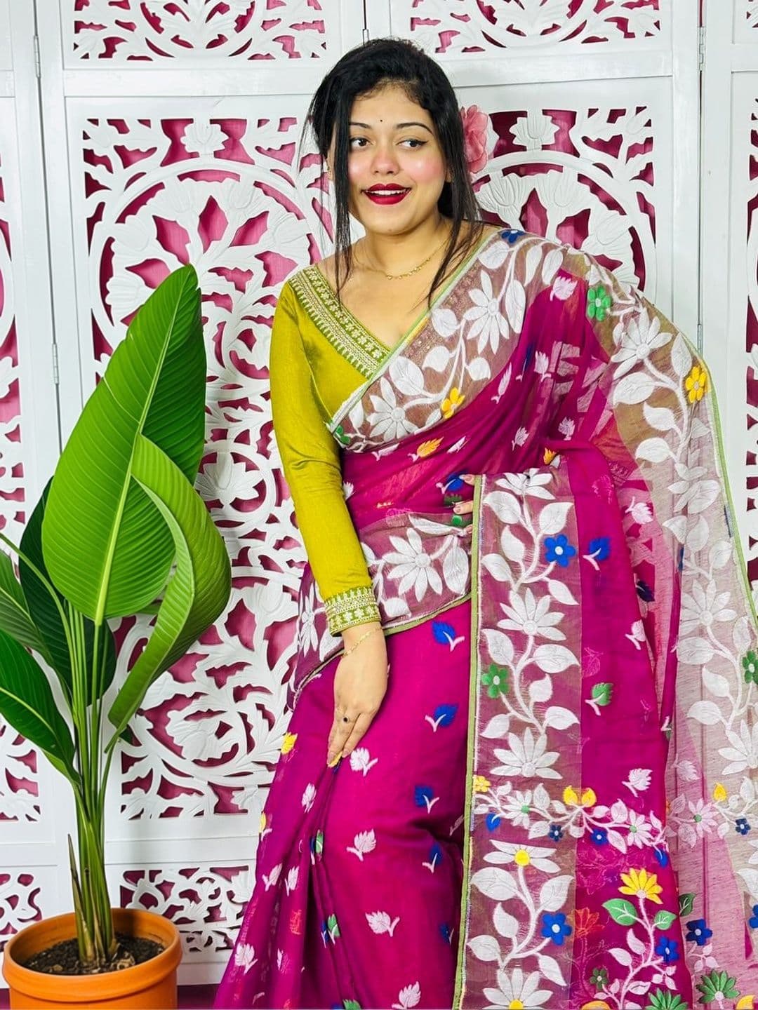 Rnn Saree Floral Embroidered Silk Cotton Handloom Jamdani Sarees thumbnail 2