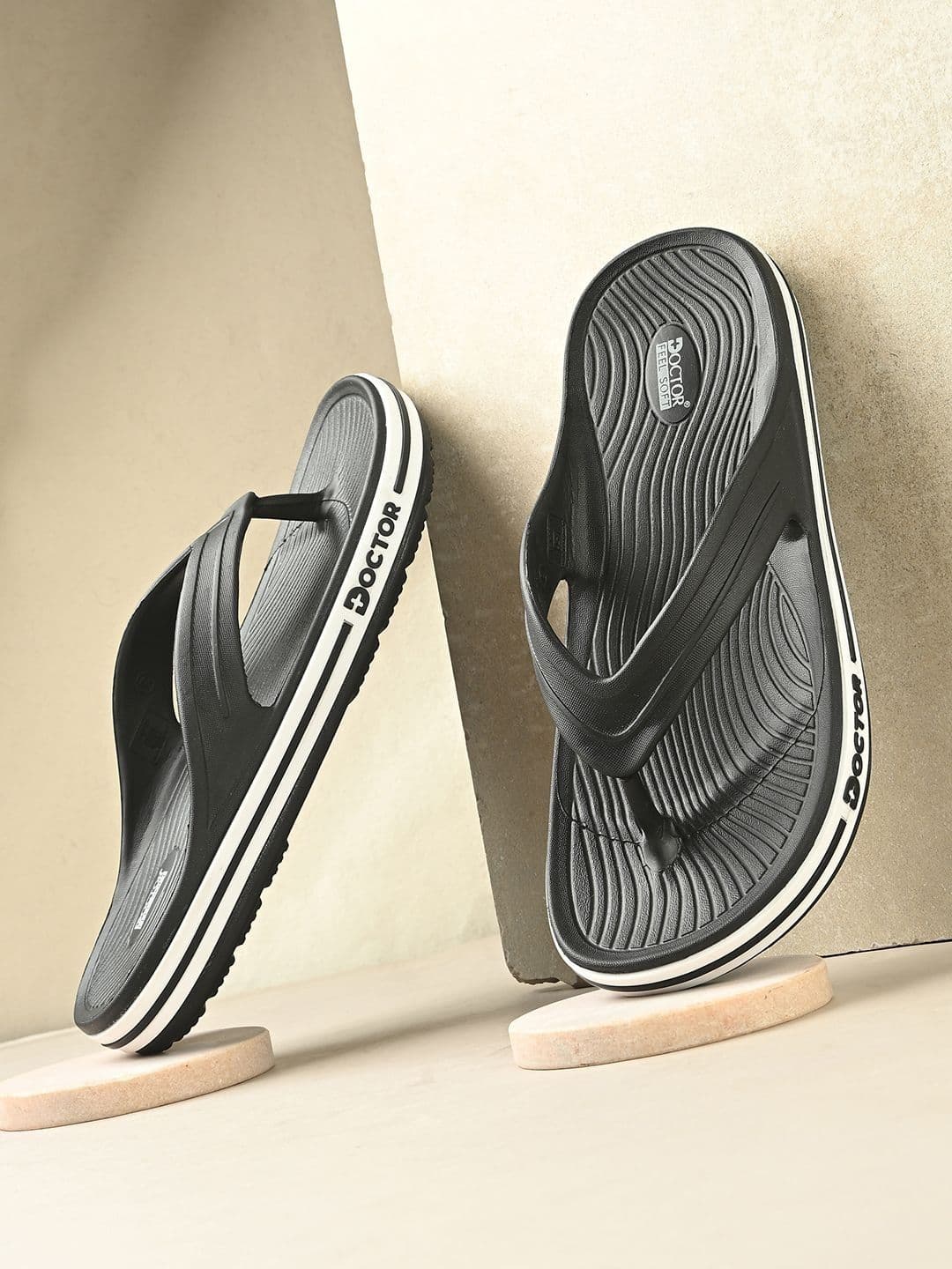 DOCTOR FEEL SOFT Men Striped Thong Flip-Flops thumbnail 4