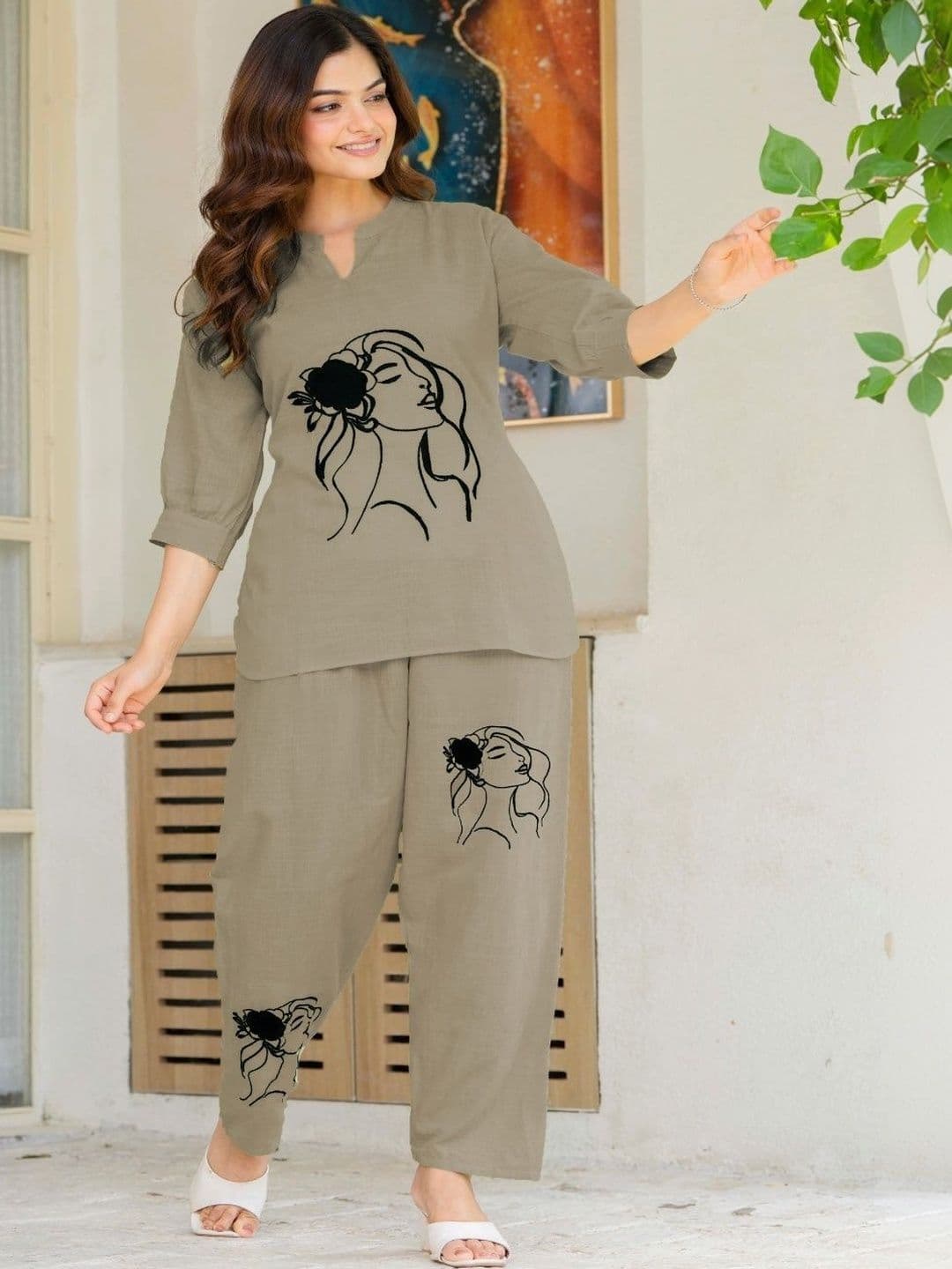 Naida Printed Top with Trousers thumbnail 2