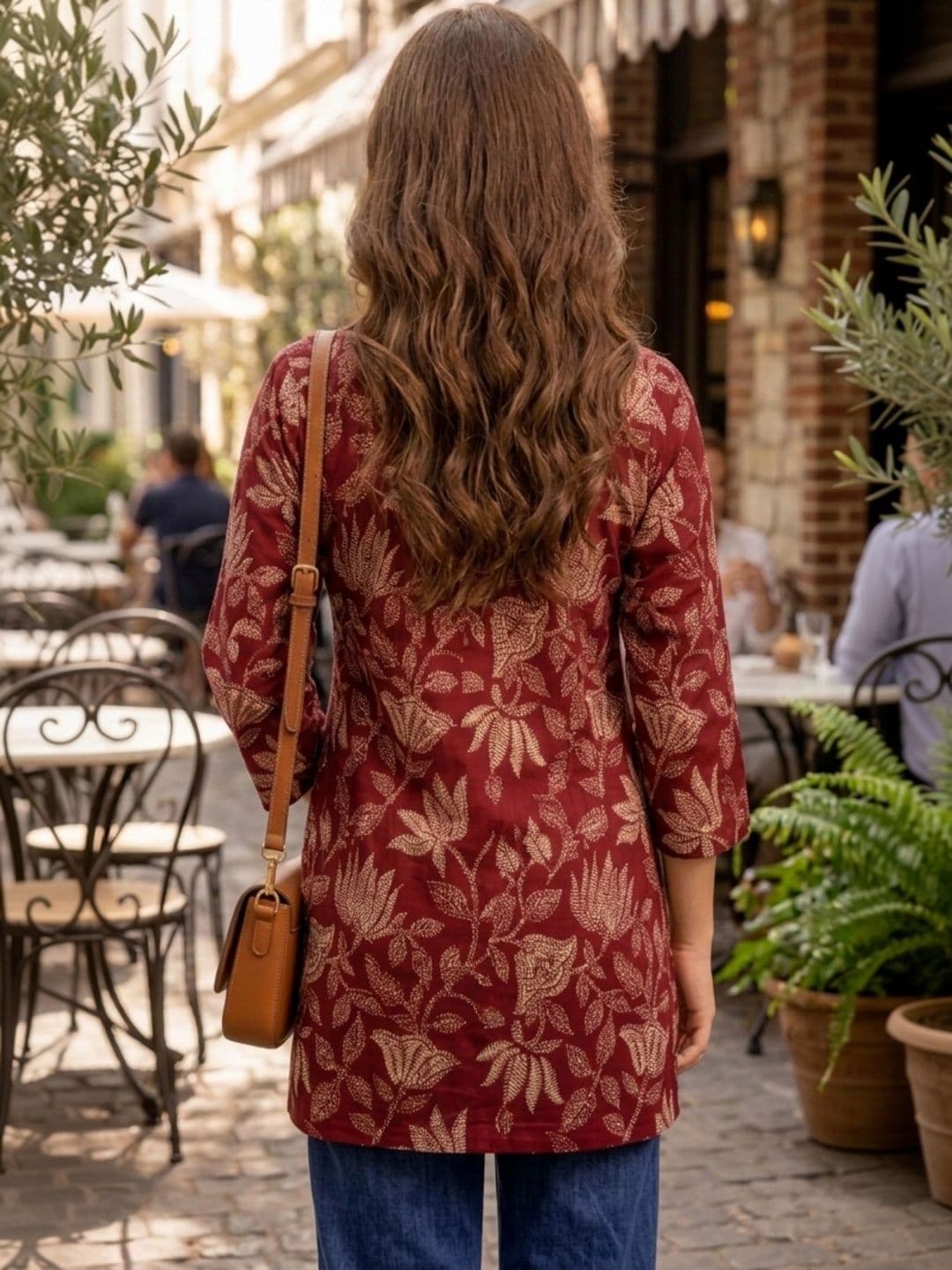 HYTEN Women Floral Printed Floral Kurta thumbnail 3