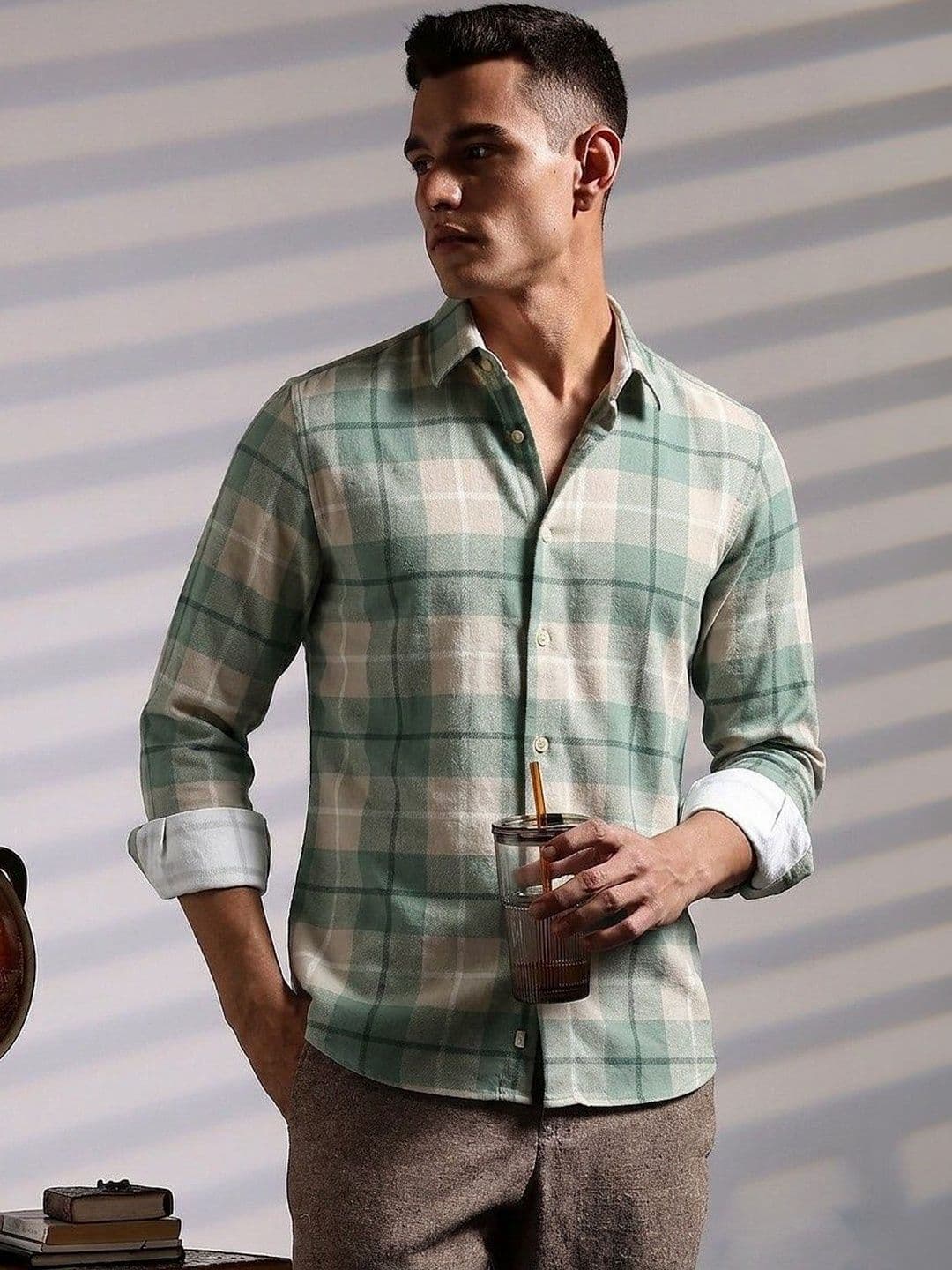 VELKYNOX Men Comfort Slim Fit Checked Casual Shirt - view 1