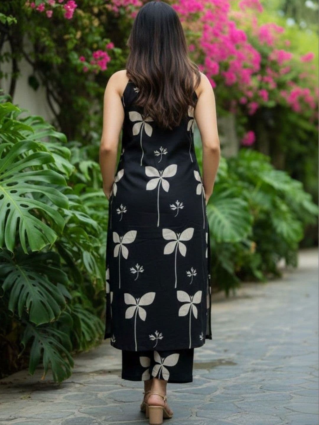 HERE&NOW Women Floral Printed Regular Pure Cotton Kurta with Palazzos thumbnail 5