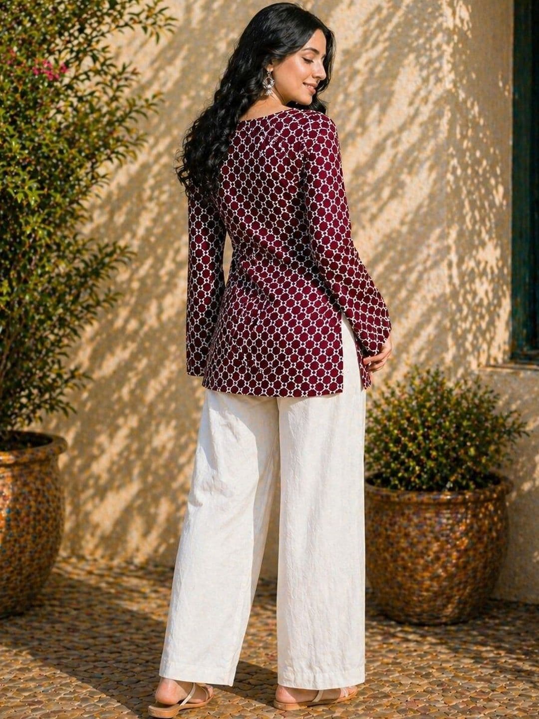 KALINI Geometric Printed Square Neck Pure Cotton Kurti thumbnail 4