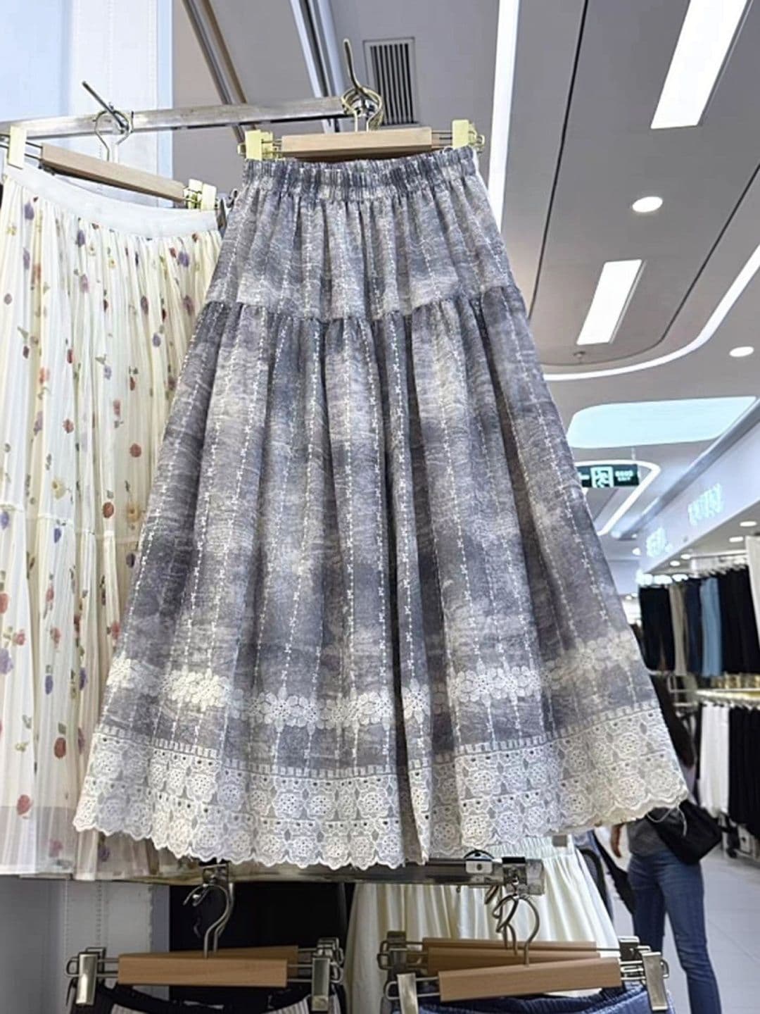 POLLOLOCO Women Cotton Abstract Tiered Midi Tiered Skirt thumbnail 3
