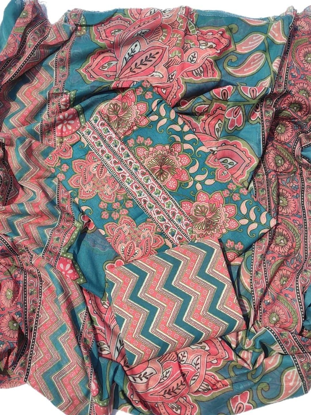 GC 80 BY GAURI COLLECTION Printed Pure Cotton Unstitched Dress Material thumbnail 5