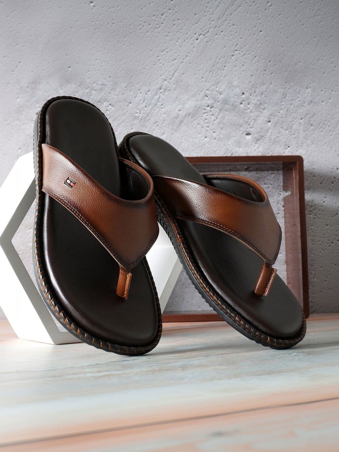 BANYY Men Thong Flip-Flops thumbnail 3