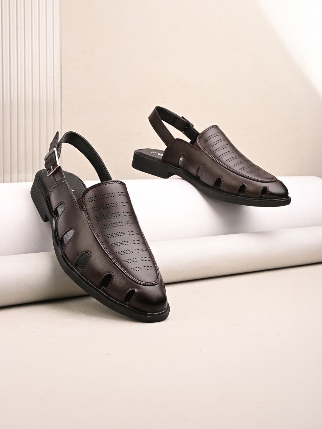 Vellinto Men Fisherman Sandals - view 1