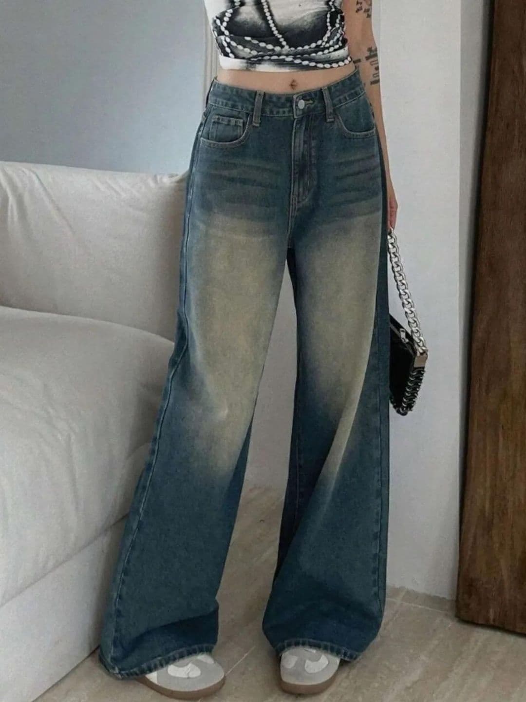 ZYVRA Women Regular Fit High-Rise Light Fade Stretchable Jeans thumbnail 3