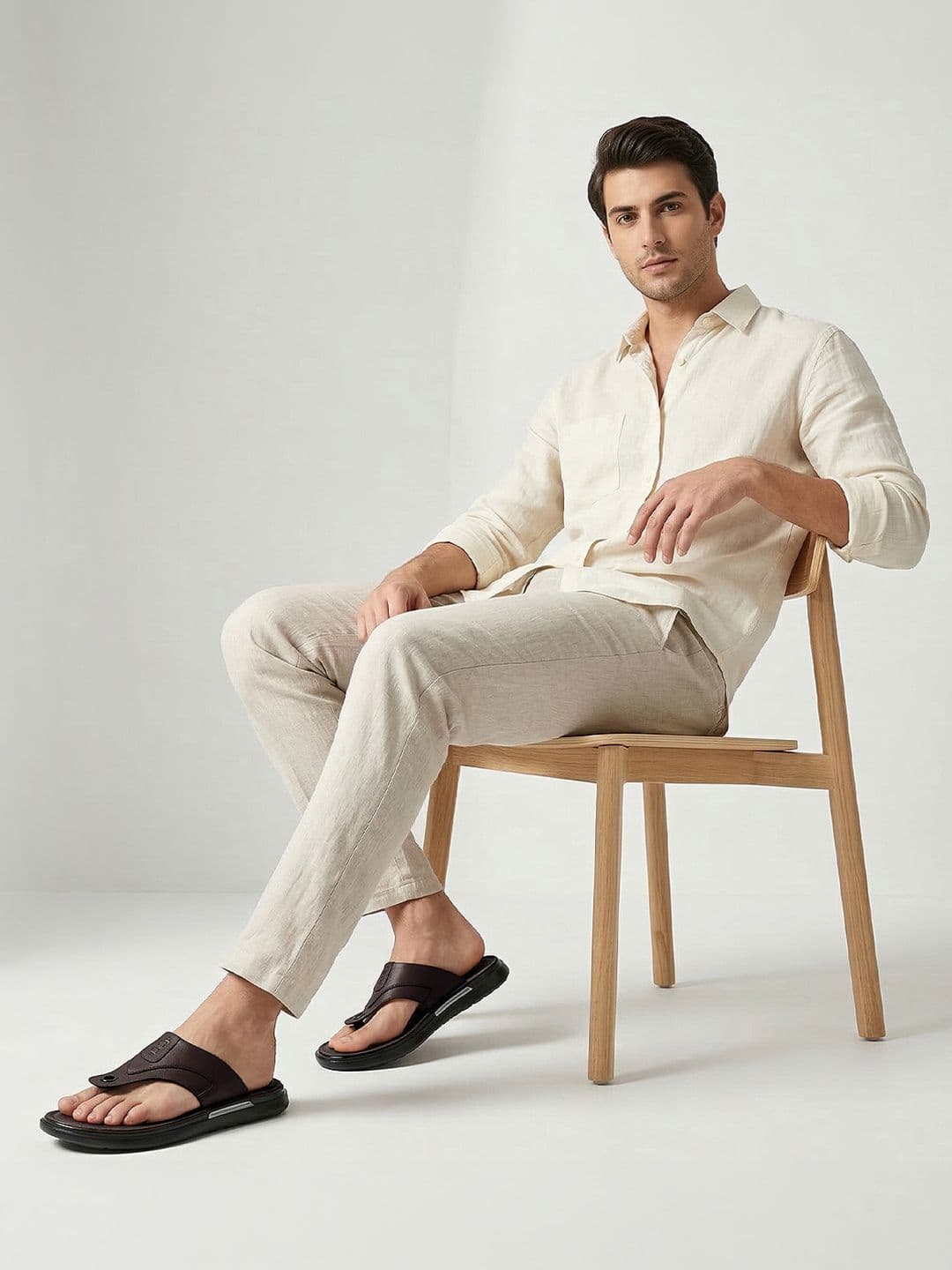 Trekiva Men Thong Flip-Flops thumbnail 3