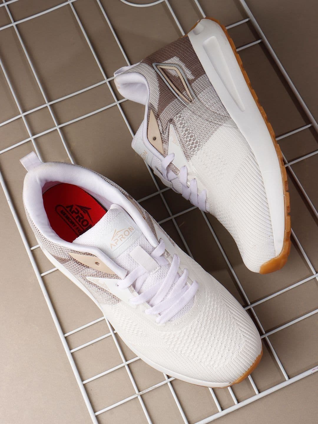 APRON Men Mesh Running Non-Marking Shoes - view 1