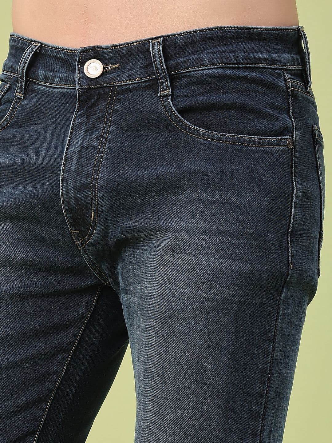 V-Mart Men Relaxed Fit Mid-Rise Light Fade Jeans thumbnail 4