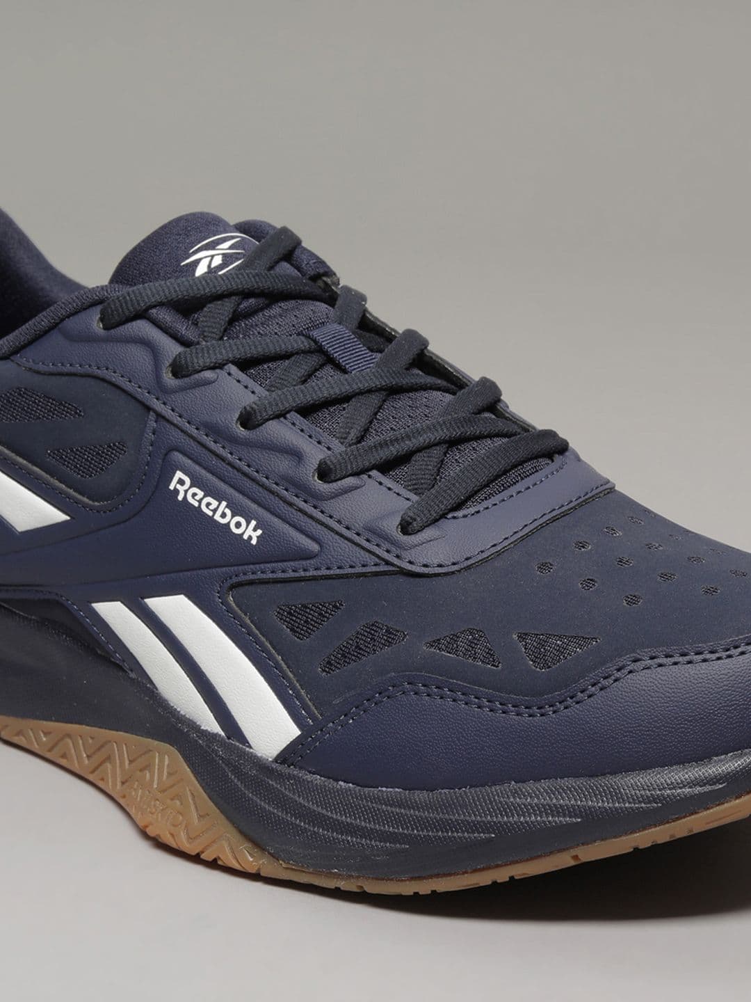 Reebok Multi Court Men Lace-Ups Badminton Sports Shoes thumbnail 6