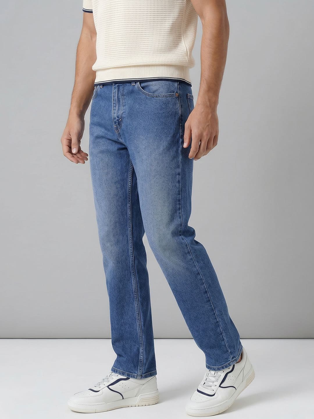 Levis Men 505 Straight Fit Stretchable Jeans - view 1