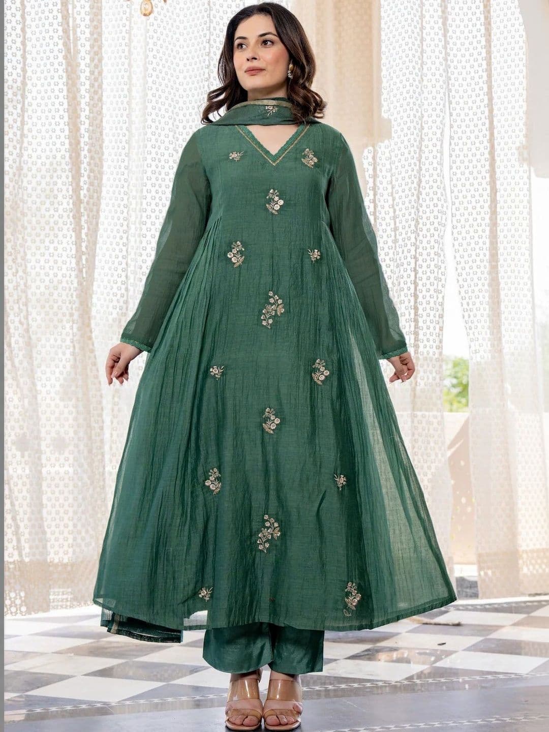KALINI Women Ethnic Motifs Embroidered Empire Thread Work Kurta with Trousers & With Dupatta thumbnail 2