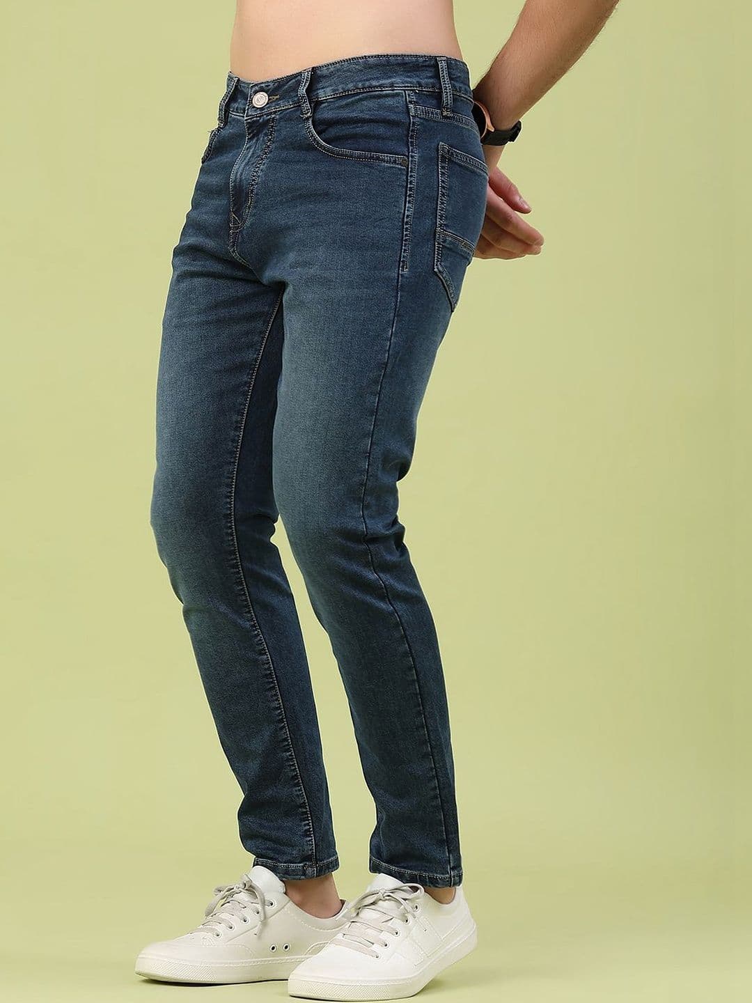 V-Mart Men Skinny Fit Mid-Rise Light Fade Cotton Jeans thumbnail 3