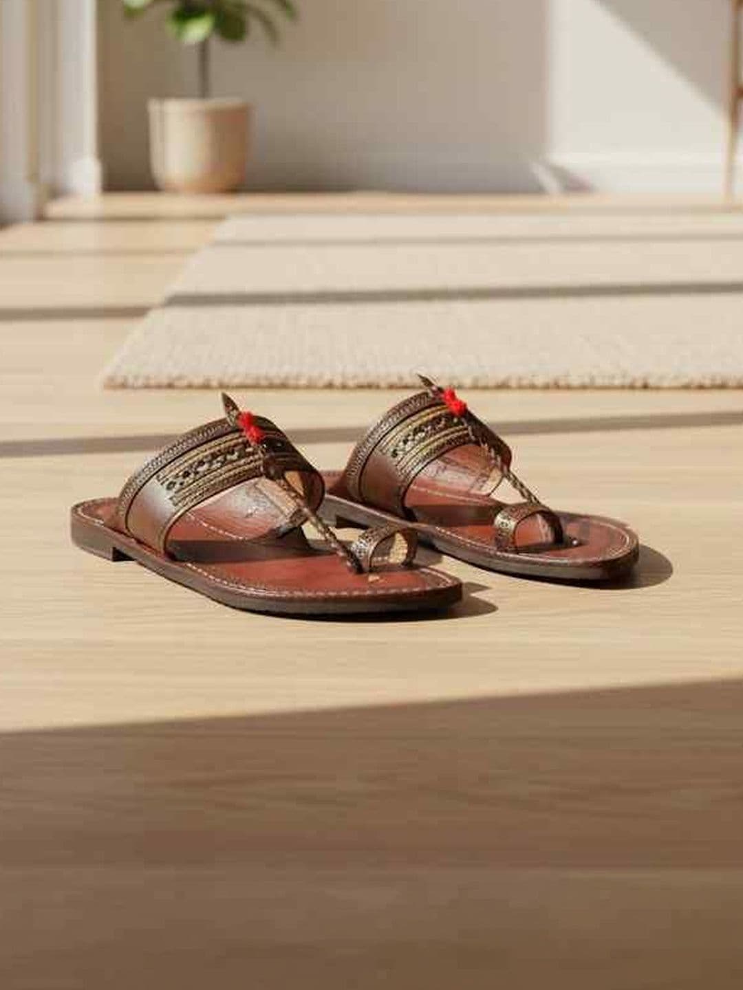 niira.co NIIRA Men Leather Kolhapuri Comfort Sandals thumbnail 3