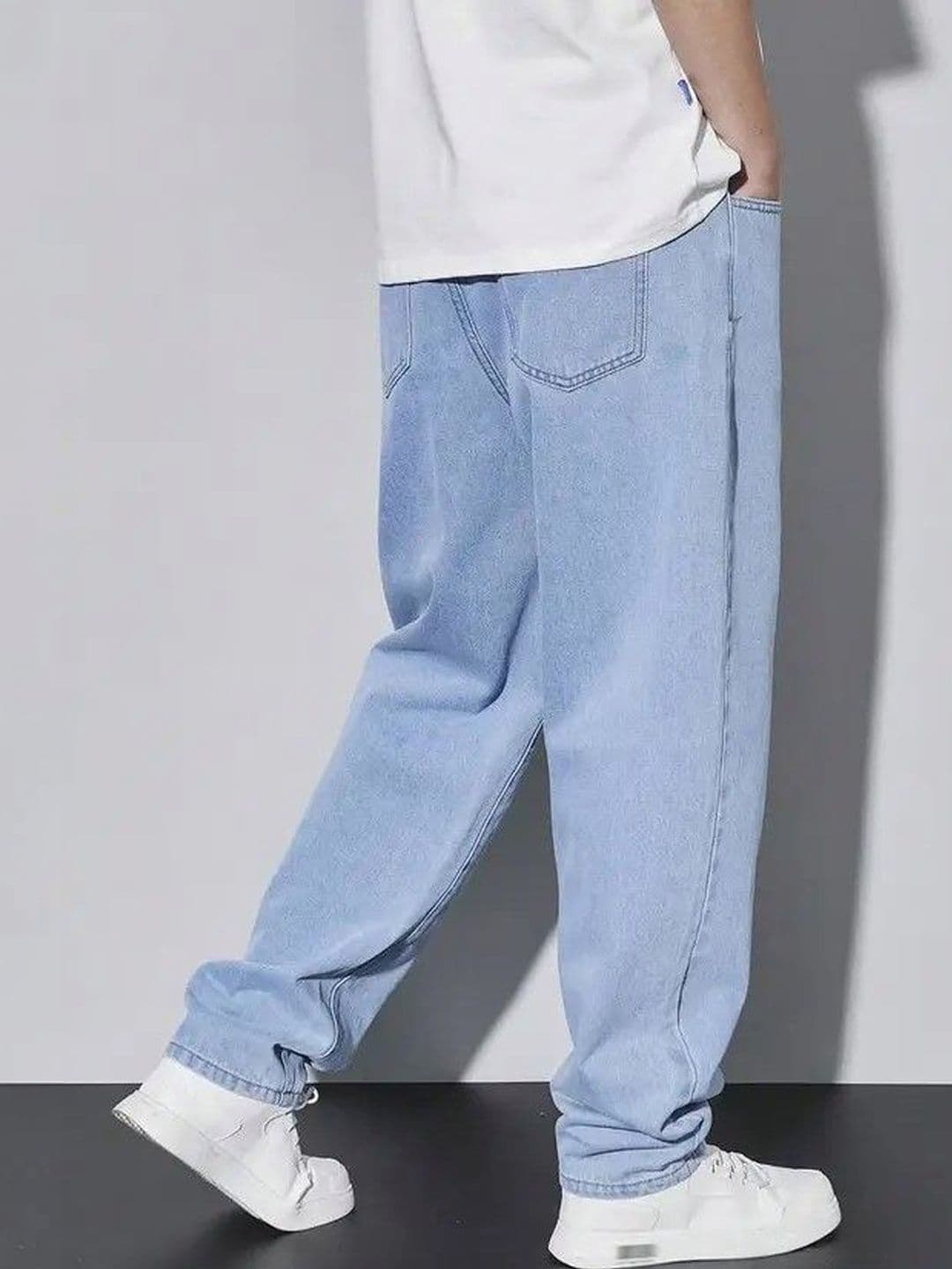 CLYVER Men Straight Fit Mid-Rise Light Fade Jeans thumbnail 3