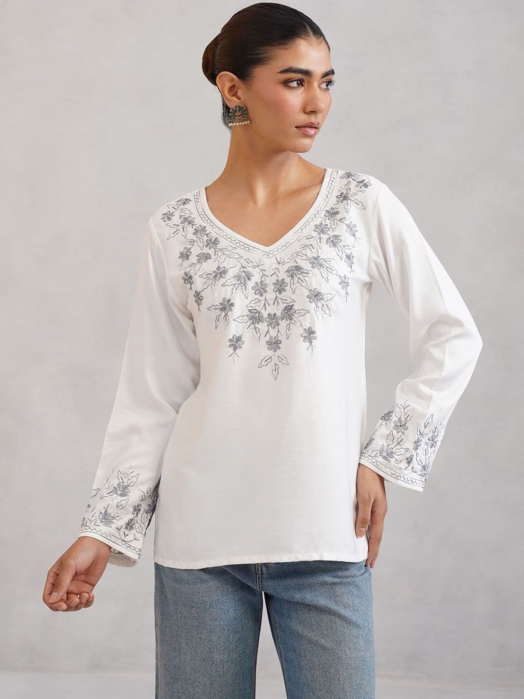 colorkosh Floral Embroidered Thread Work Kurta thumbnail 7