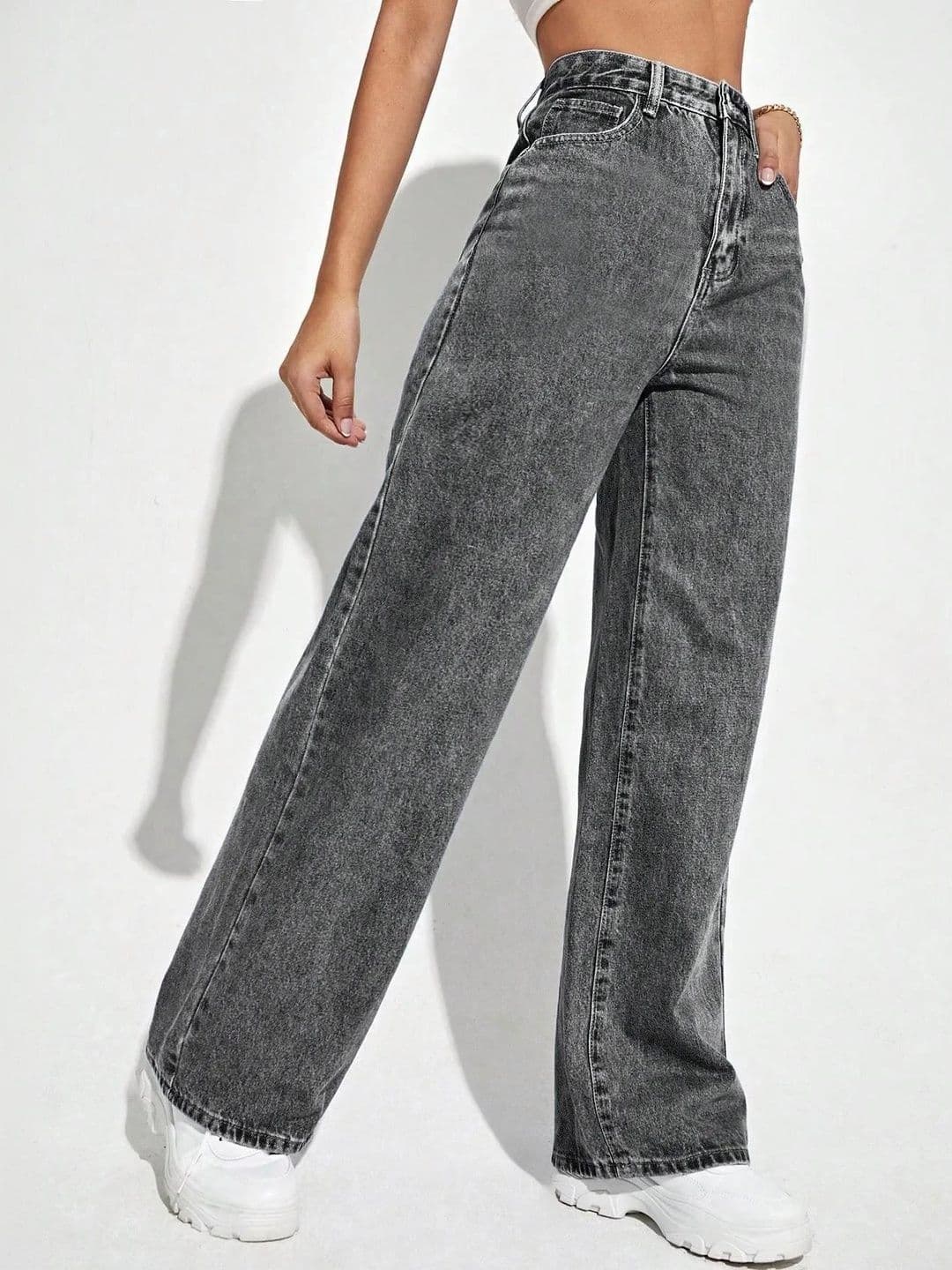 ZYVRA Women Wide Leg High-Rise Light Fade Stretchable Jeans thumbnail 4