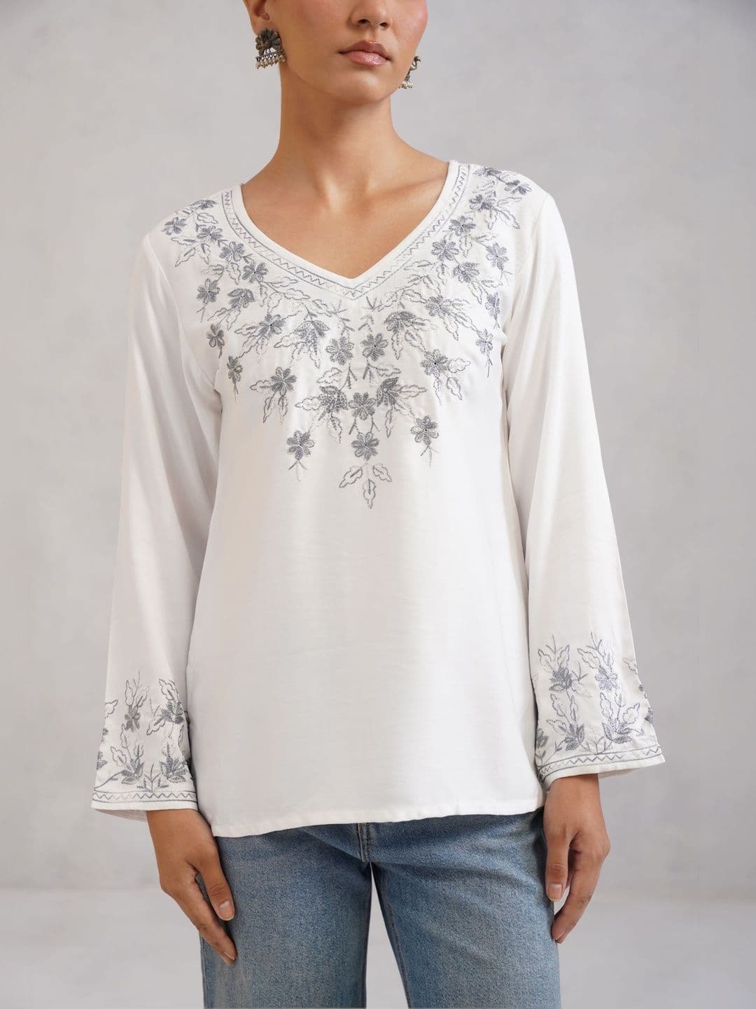 colorkosh Floral Embroidered Thread Work Kurta thumbnail 3